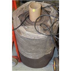 ROLL OF RUBBER MATTING