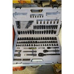 STANLEY TOOL KIT & CONTENTS