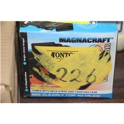 MAGNACRAFT BINOCULARS - 4X30