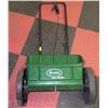 Image 1 : SCOTTS SEEDER / FERTILIZER
