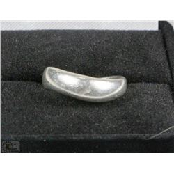 #19- .925 SILVER WEDDING BAND RING SIZE 7