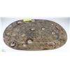 Image 1 : LARGE ONE OF A KIND FOSSILIZED PLATTER W/ AMMONITE