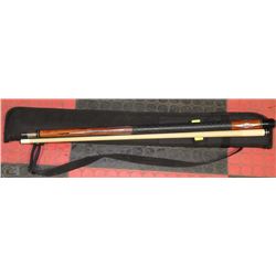 MASTER SPEED POOL CUE IN CARRY CASE WITH SHOULDER