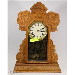 VINTAGE GINGERBREAD CLOCK