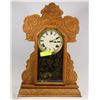 Image 1 : VINTAGE GINGERBREAD CLOCK