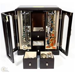 LARGE (DARK BROWN) JEWELLERY BOX WITH CONTENTS