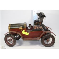 LARGE METAL VINTAGE CAR 20"X 13"