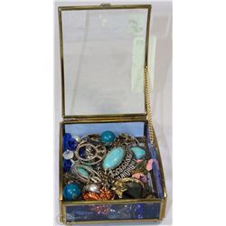 GLASS ETCHED JEWELLERY BOX WITH CONTENTS