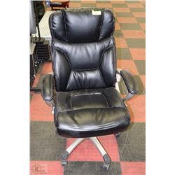 LEATHERETTE OFFICE DESK CHAIR ON CHOICE