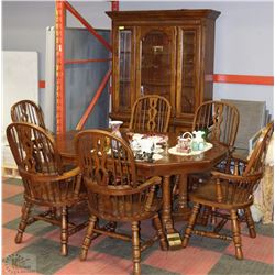 BROYHILL DARK OAK DINING ROOM SUITE INCLUDING