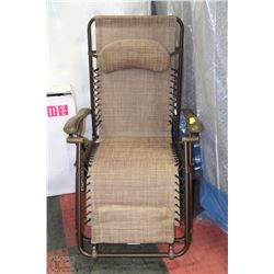 NEW DELUX ZERO GRAVITY CHAIR