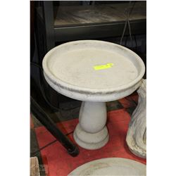 CONCRETE BIRDBATH 15"X15"