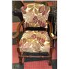 Image 1 : RETRO UPHOLSTERED OCCASSIONAL CHAIR