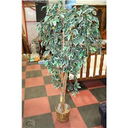 DECORATIVE ARTIFICIAL TREE
