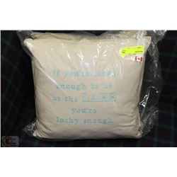 PAIR OF PILLOWS ON CHOICE