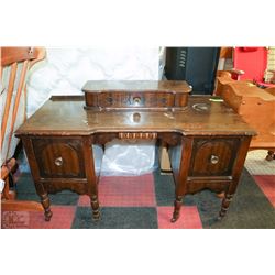VANITY TABLE /DESK WITH DRAWERS
