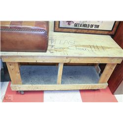 WOODEN ROLLING WORK BENCH