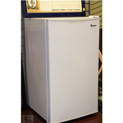 MAGIC CHEF BAR FRIDGE  MODEL # MCBR320WEF