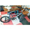 Image 1 : VELO GREY MOLE BMX BIKE