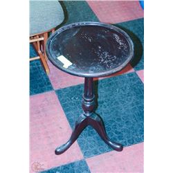 ROUND PLANTER TABLE 13"X22"