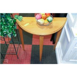 HALF MOON PINE SIDE TABLE