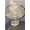 Image 1 : OSCILLATING FAN