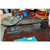 Image 1 : VINTAGE TRIPLE BEAM SCALE WITH WEIGHTS