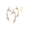 Image 1 : 0.58 TCW 14K GOLD DIAMOND DESIGNER CUFF EARRING