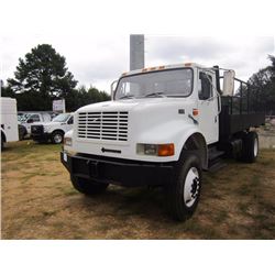 1998 INTERNATIONAL 4300 FLATBED, VIN/SN:1HTSEAAN8WH516551 - S/A, IHC DT 466E DIESEL ENGINE, 6 SPD TR