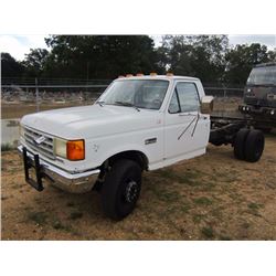 1989 FORD SUPER DUTY CAB & CHASSIS VIN/SN:2FDLF47M3KCA86732 - S/A , V6 FORD DIESEL ENG, 5 SPD TRANS,