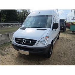 2012 MERCEDES CARGO VAN, VIN/SN:WD4PE8CCXC5611445 - DEISEL ENGINE, A/T, ODOMETER READING 153,029 MIL