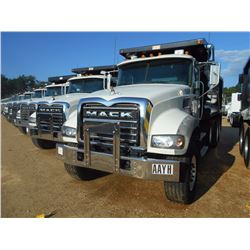 2010 MACK GU713 DUMP, VIN/SN:1M2AX09C6AM008932 - TRI-AXLE, 425 HP MACK MP8 425M DIESEL ENG, T310M MA