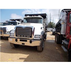 2008 MACK GU713 TRI-AXLE DUMP, VIN/SN:1M2AX07Y48M003124 - TRI-AXLE, MACK DIESEL ENG, T318 MACK, 18 S