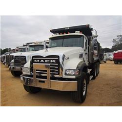 2007 MACK CTP 713 DUMP, VIN/SN:1M2AT04C17M003391 - TRI-AXLE, MACK 405 HP MP7-405M ENG, MACK 310M TRA