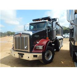 2007 KENWORTH T800 DUMP, VIN/SN:1NKDXBTX67J183327 - TRI-AXLE, 475 HP CAR C15 ACCERT ENGINE, 8LL TRAN