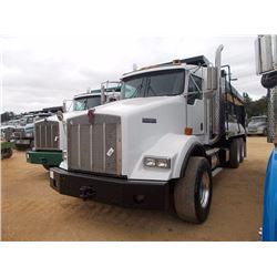 2006 KENWORTH T800 DUMP, VIN/SN:1NKDLT0X46R134729 - T/A, CAT DIESEL ENGINE, 10 SPD TRANS, ENGINE BRA