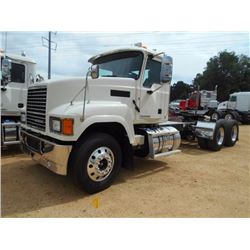 2015 MACK CHU613 TRUCK TRACTOR, VIN/SN:1M1AN07Y1FM017697 - T/A, 445 HP, MACK MP8 ENG, MACK M DRIVE A