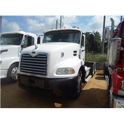 2006 MACK CXN613 VISION TRUCK TRACTOR, VIN/SN:1M1AK06Y56N011535 - T/A, MACK DIESEL ENGINE, 10 SPD TR
