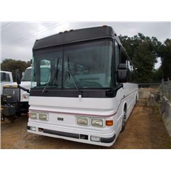 2000 BLUEBIRD LTC40 MILLENIUM PASSENGER BUS, VIN/SN:1BAGNBJA3YF099435 - T/A, DIESEL ENGINE, A/T, 50 