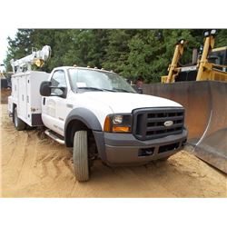 2007 FORD F550 SERVICE TRUCK, VIN/SN:1FDAF56P67EA79235 - V8 POWERSTOKE DIESEL ENGINE, 5 SPD TRANS, M