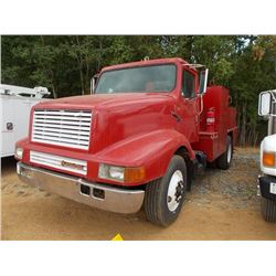 1987 INTERNATIONAL 8300 SERVICE TRUCK, VIN/SN:1HSJYGUR5JH536838 - S/A, CUMMINS DIESEL ENGINE, 10 SPD