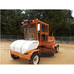 2010 BROCE KR350 SWEEPER, VIN/SN:406900 - WATER SYSTEM, KUBOTA ENGINE, ECAB W/AIR