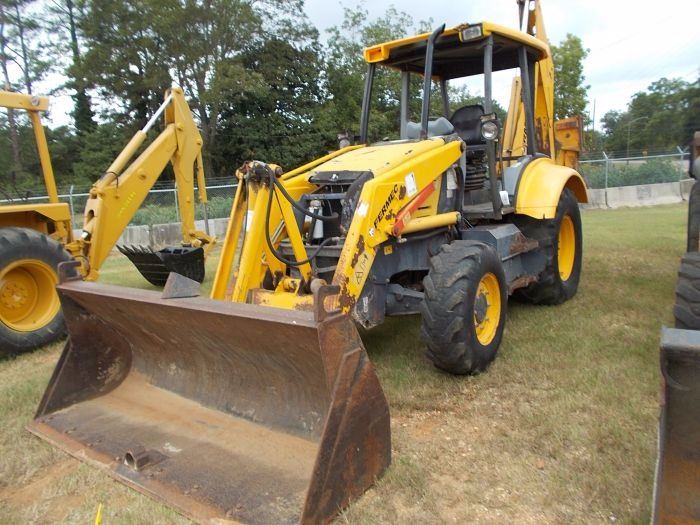 Fermec Loader Bucket FERMEC 760 LOADER BACKHOE, VIN/SN:B44SR0Y7CM1879 - 4X4, GP BUCKET, 24 ...