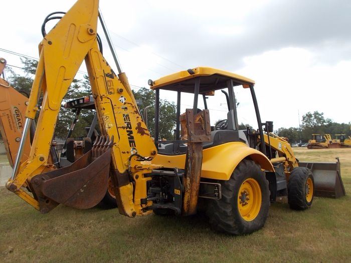 Fermec Loader Bucket FERMEC 760 LOADER BACKHOE, VIN/SN:B44SR0Y7CM1879 - 4X4, GP BUCKET, 24 ...