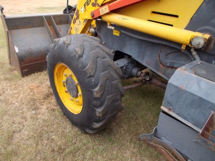 Fermec Loader Bucket FERMEC 760 LOADER BACKHOE, VIN/SN:B44SR0Y7CM1879 - 4X4, GP BUCKET, 24 ...