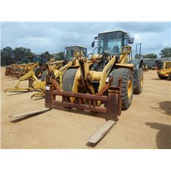 KOMATSU WA380-5 WHEEL LOADER, VIN/SN:60182 - FORKS, AUX HYD, ECAB W/AIR, 23.5-25 TIRES