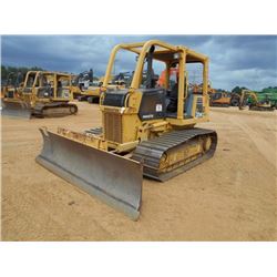 2006 KOMATSU D37 PX-21A CRAWLER TRACTOR, VIN/SN:5687 - 6 WAY BLADE, SWEEPS, REAR SCREEN, METER READI