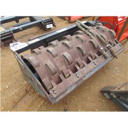 48" PAD FOOT ROLLER SKID STEER ATTACH, S/N 054800752, VIBRATORY, 48" WIDTH