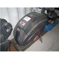 VIPER FANG 20, 20" PAD ASSIST AUTOMATIC SCRUBBER W/CHARGER