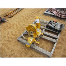 HOMELITE DIAPHRAGM PUMP & MISC GUAGES